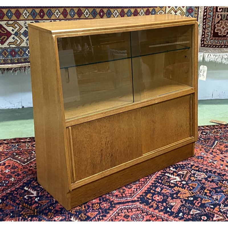 Vintage blond oak display case with sliding doors - English 1950