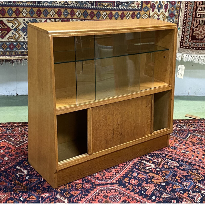 Vintage blond oak display case with sliding doors - English 1950