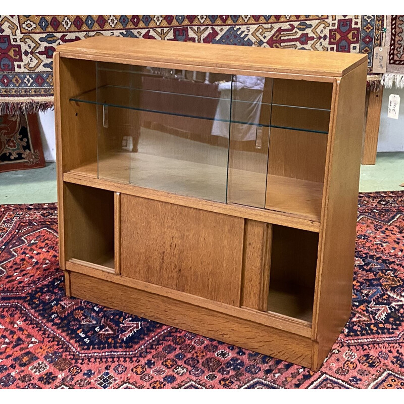 Vintage blond oak display case with sliding doors - English 1950