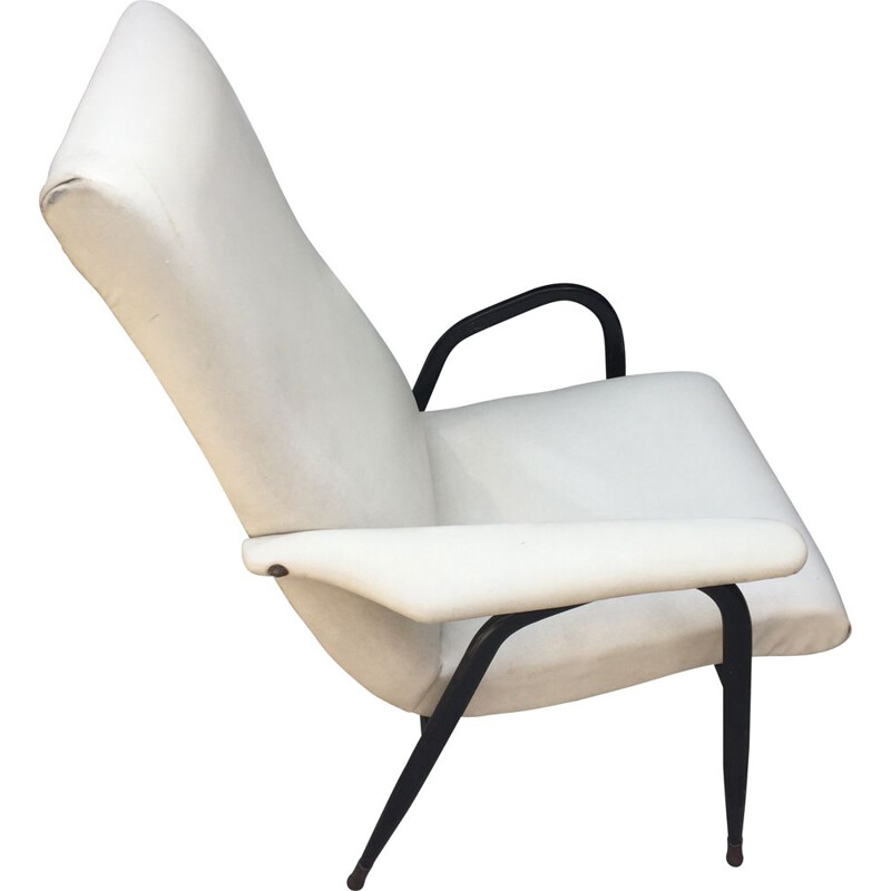 Vintage white leatherette armchair 1960