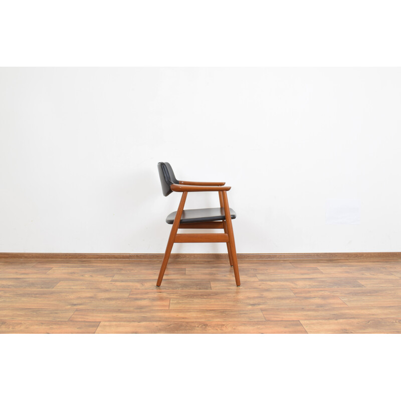 Set of 4 Mid-Century Chairs by Svend Åge Eriksen for Glostrup Danish 1950s