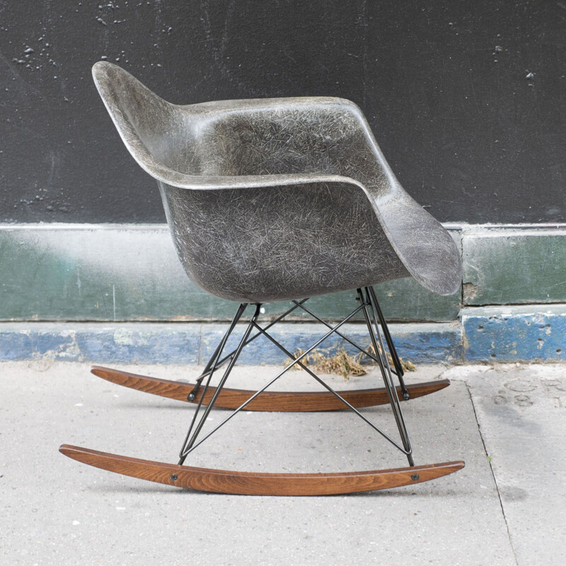 Vintage Rocking chair Black de Charles & Ray Eames - Herman Miller 1953