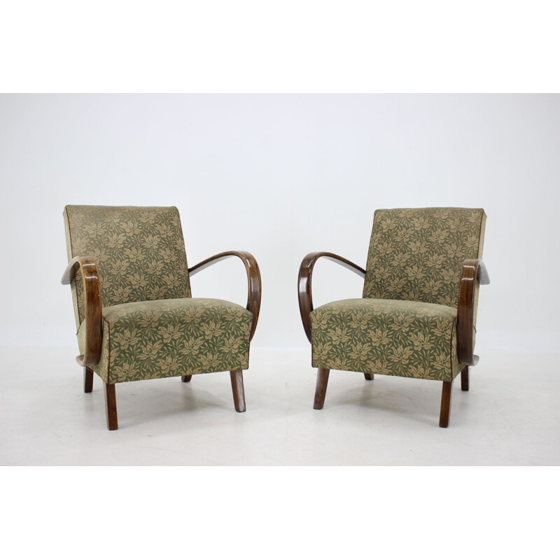 Pair of vintage armchairs by Jindřich Halabala, 1950s