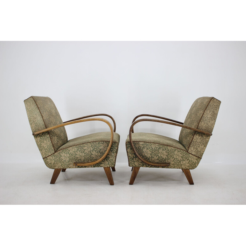 Pair of vintage armchairs by Jindřich Halabala, 1950s