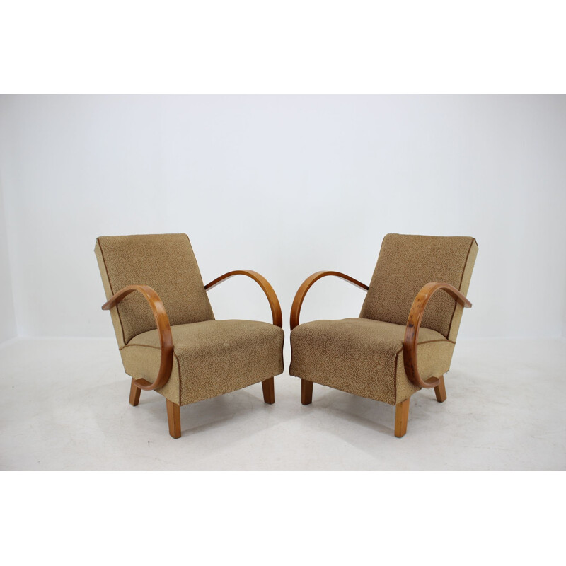 Pair of vintage Armchairs by Jindrich Halabala, 1950s