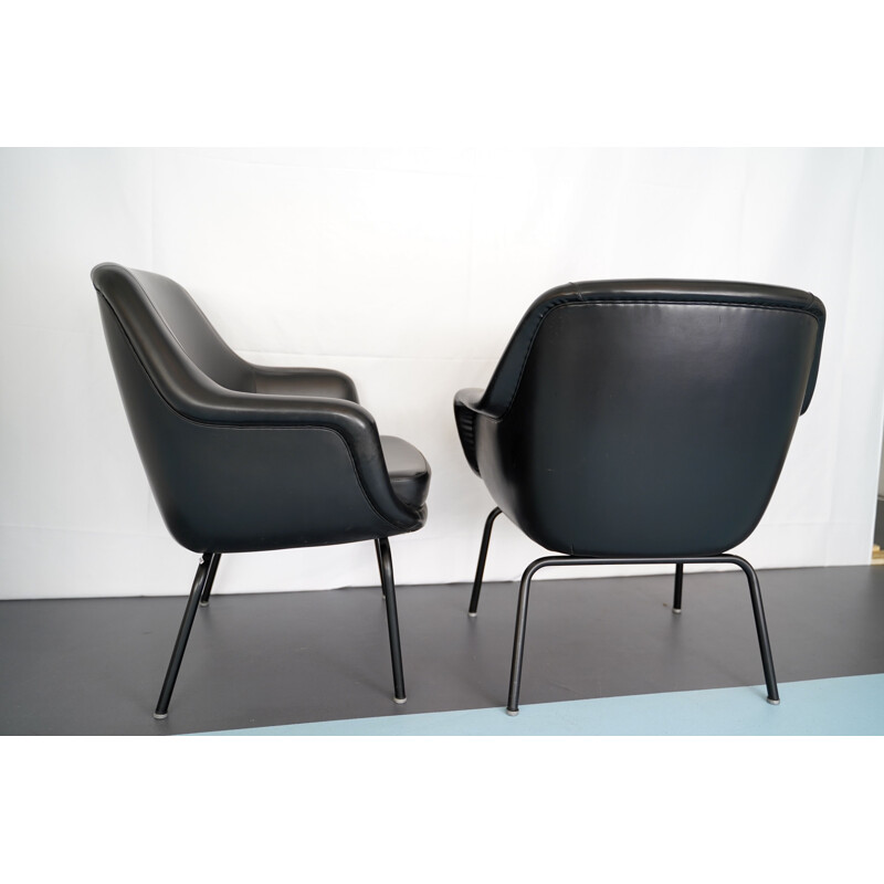 Pair of vintage Olli Mannermaa Armchairs by Cassina, Italy, 1960s