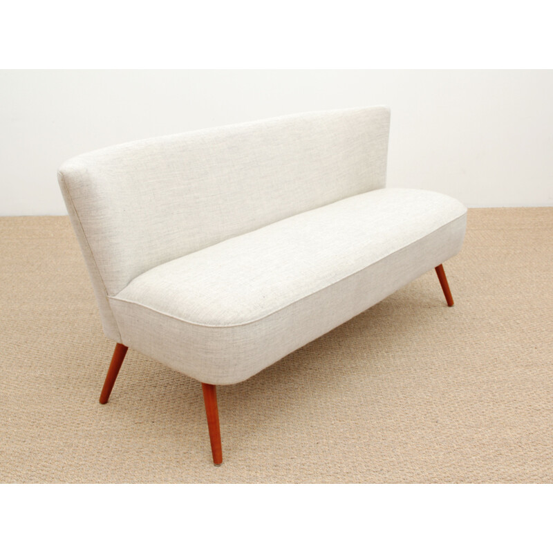 Vintage cocktail bench in pure new wool Kvadrat Molly fabric