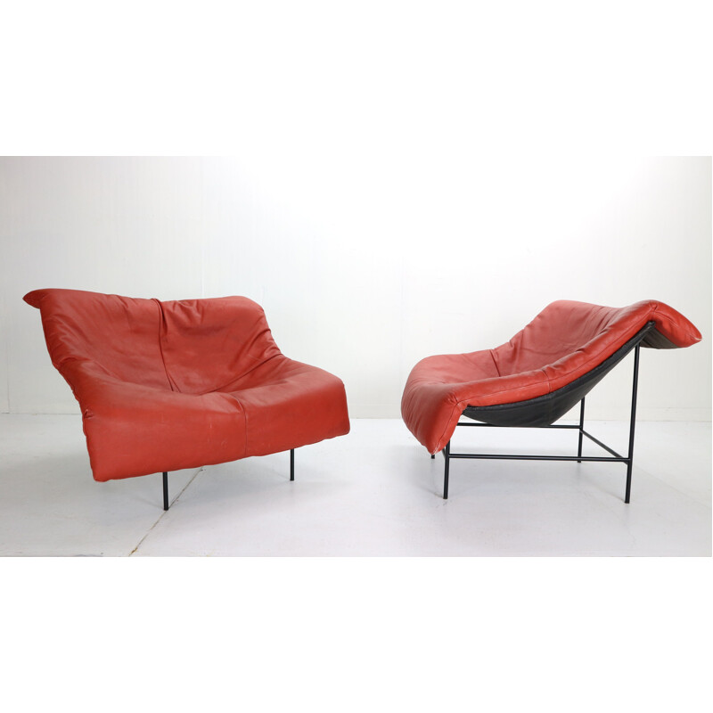 Pair of vintage  "Butterfly Chair" in red leather by Gerard van den Berg Minimalist 1980