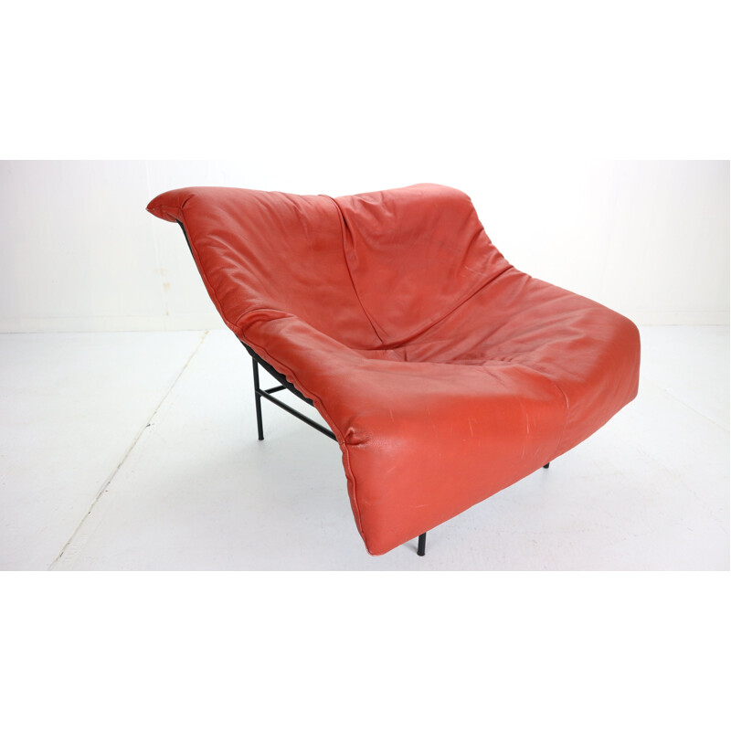 Pair of vintage  "Butterfly Chair" in red leather by Gerard van den Berg Minimalist 1980