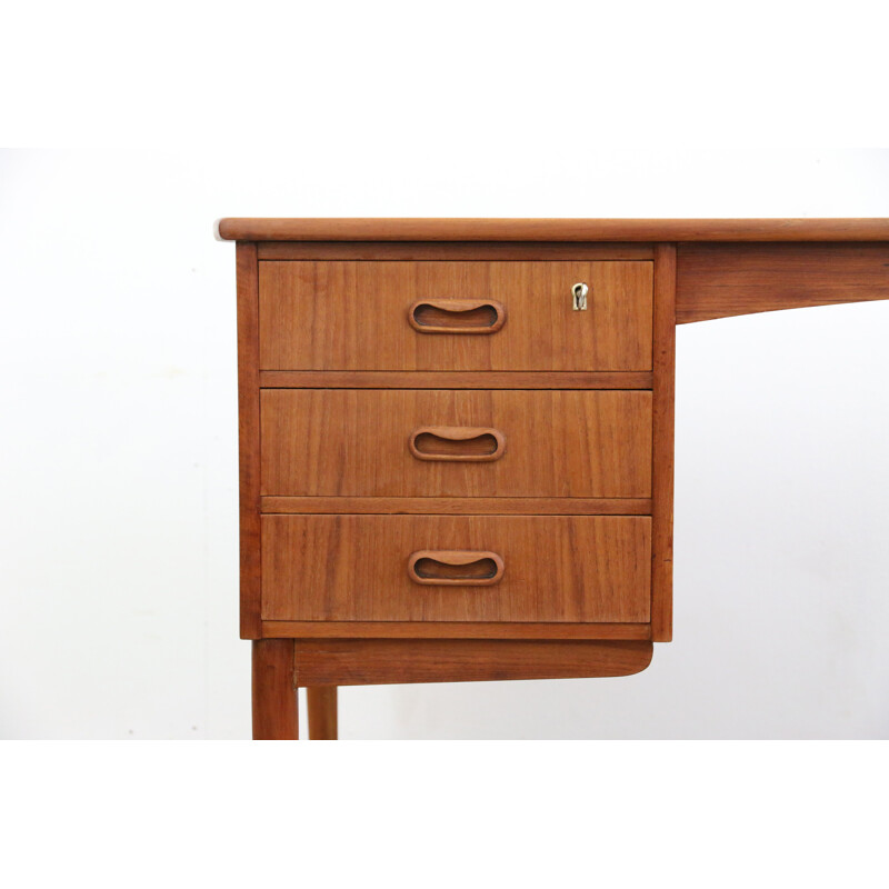 Vintage Danish desk in teak 