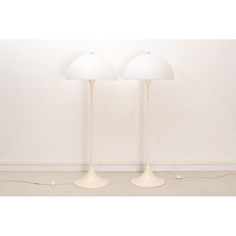 Pair of Louis Poulsen "Panthella" floor lamps, Verner PANTON - 1971