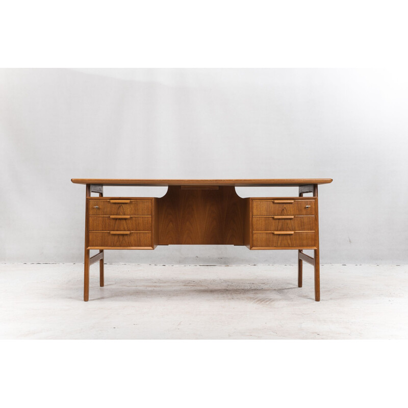 Mid-Century Teak Desk by Gunni Omann for Omann Jun Mobelfabrik 1960s