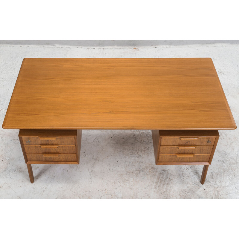 Mid-Century Teak Desk by Gunni Omann for Omann Jun Mobelfabrik 1960s