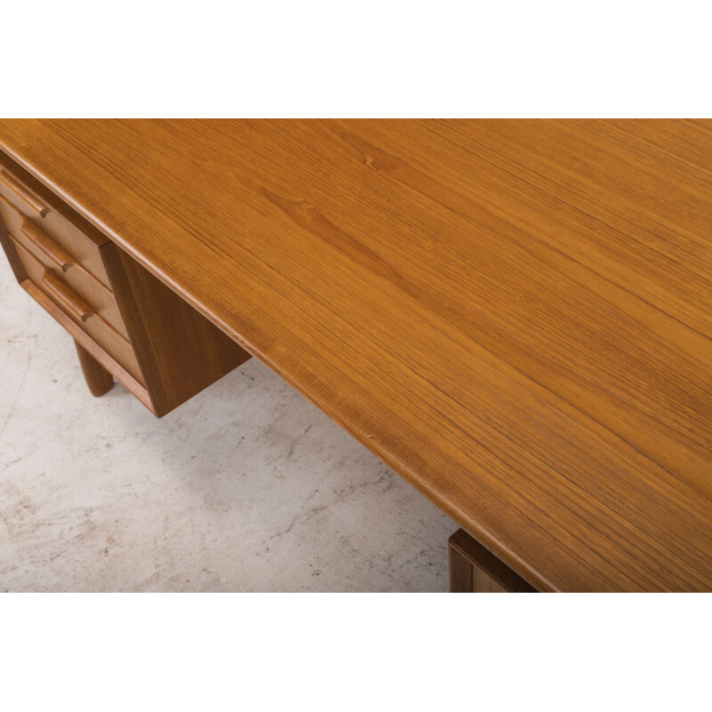 Mid-Century Teak Desk by Gunni Omann for Omann Jun Mobelfabrik 1960s