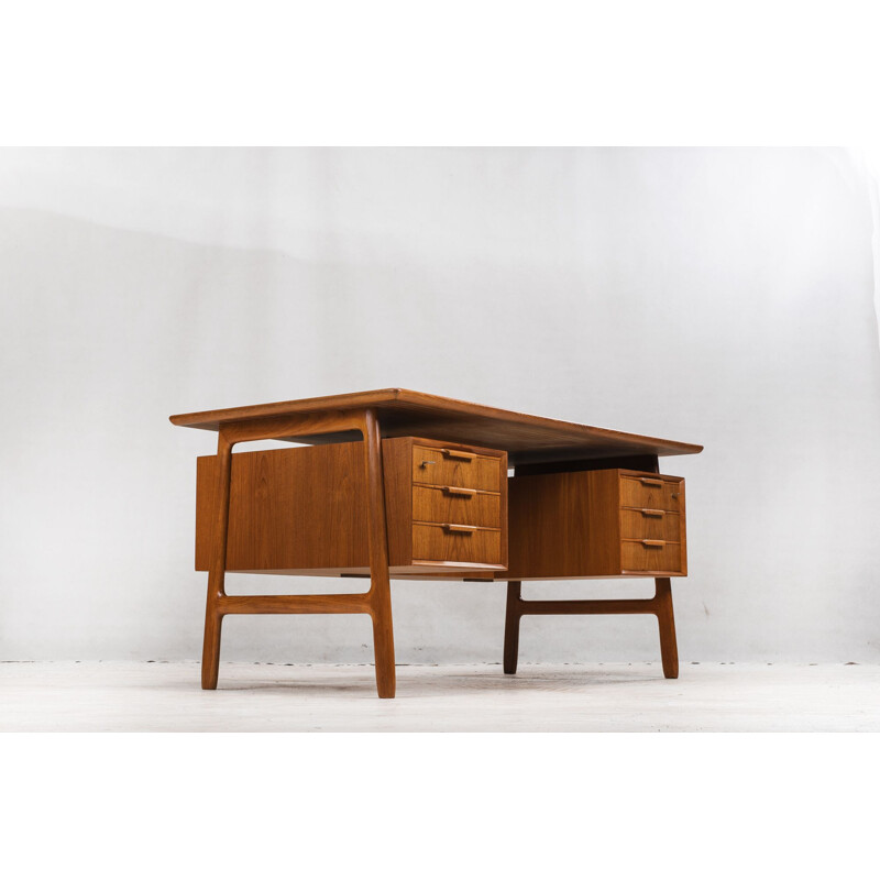 Mid-Century Teak Desk by Gunni Omann for Omann Jun Mobelfabrik 1960s