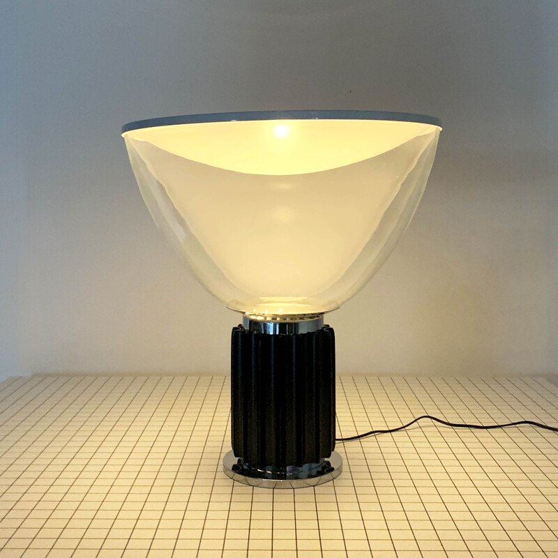 Lampe de table Vintage Taccia par Achille & Pier Giacomo Castiglioni pour Flos 1960