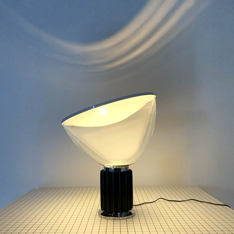 Lampe de table Vintage Taccia par Achille & Pier Giacomo Castiglioni pour Flos 1960