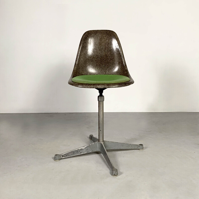 Chaise pivotante vintage DSW par Charles & Ray Eames pour Herman Miller, 1980