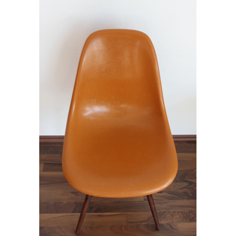 Vintage Vitra fiberglass DSW side chair New Generation