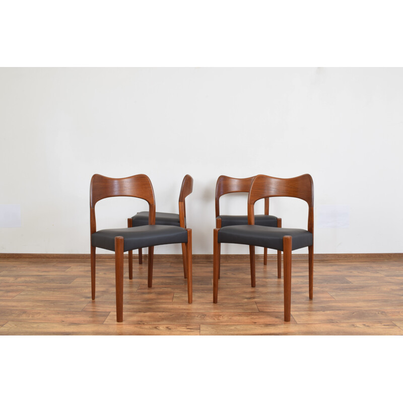 Set of 4 Mid-Century Teak Dining Chairs by Arne Hovmand-Olsen for Mogens Kold, 1960s