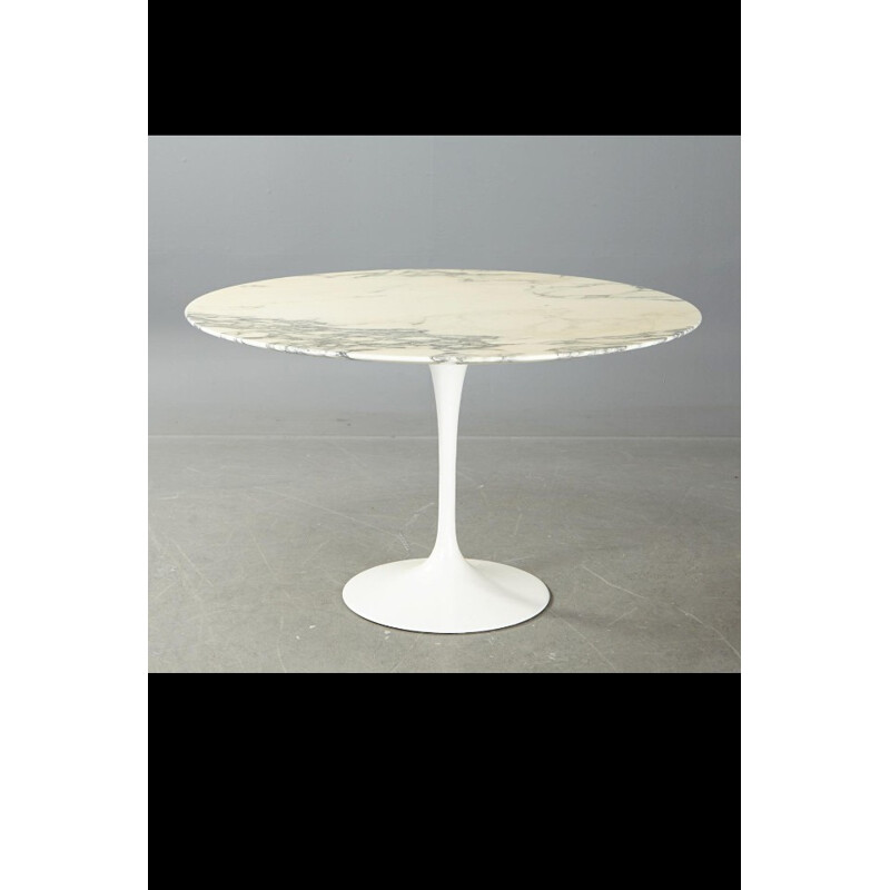 Knoll "Tulip" dining table in Carrara marble, Eero SAARINEN - 1970s