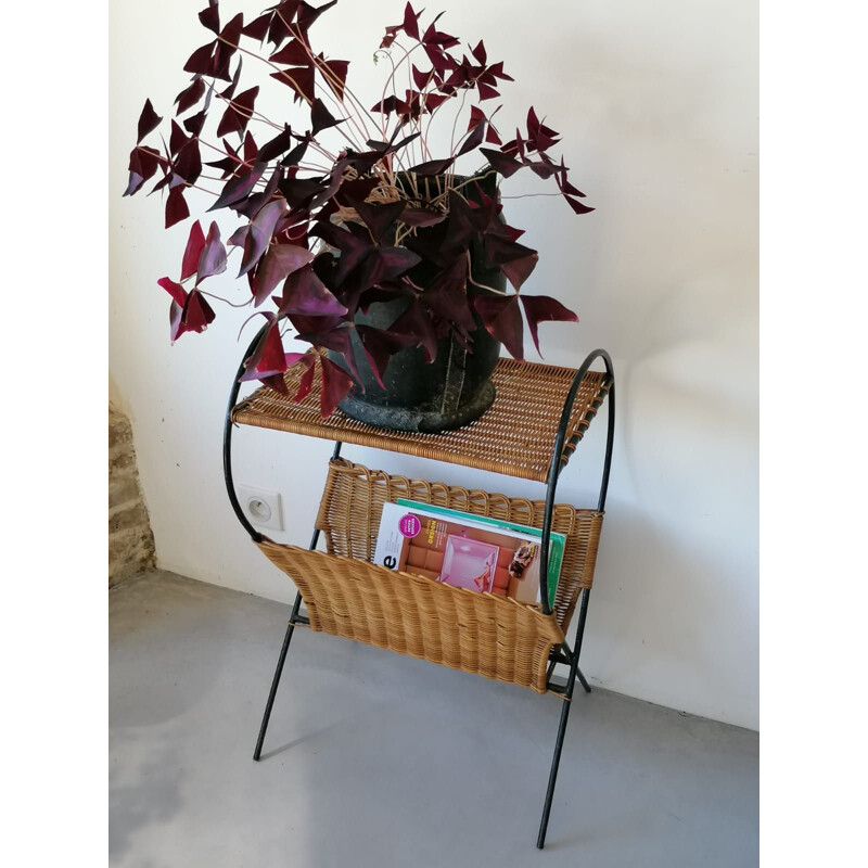 Vintage rattan side table with its magazine rack, 1950