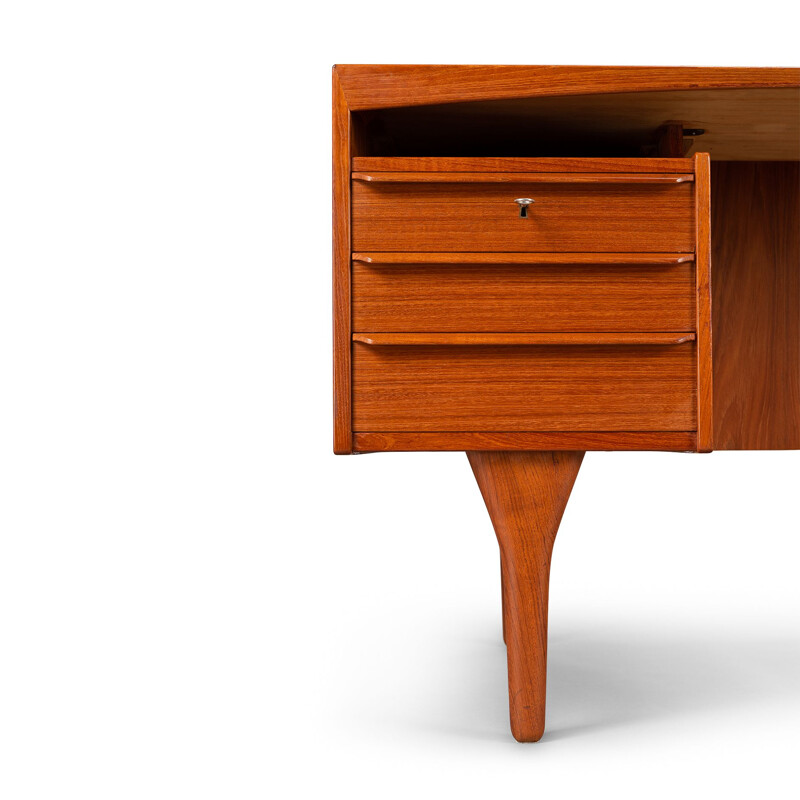 Vintage Teak Free Standing Desk by Valdermar Mortensen, Denmark, 1960