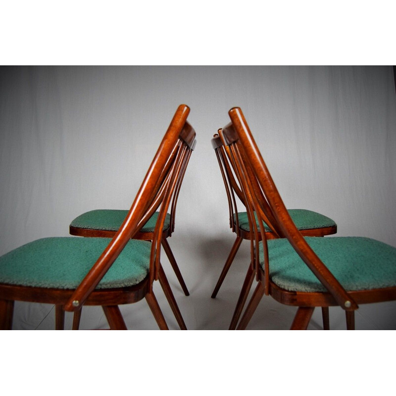 Lot de 4 chaises à manger vintage d'Antonín Šuman 1966