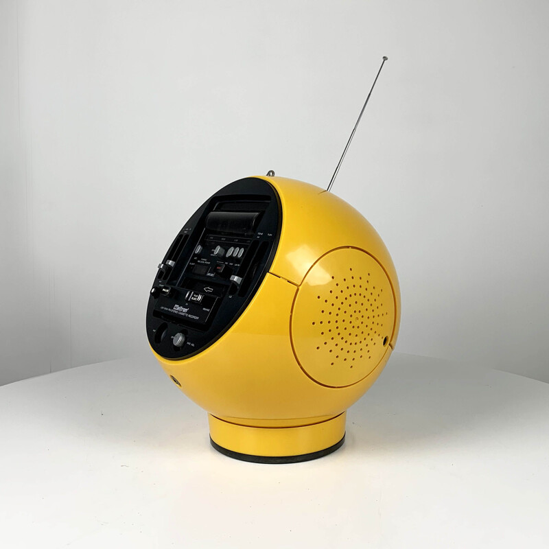 Vintage Space Ball Radio  Model 2004 from Weltron, 1970s