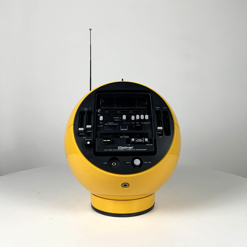 Vintage Space Ball Radio  Model 2004 from Weltron, 1970s