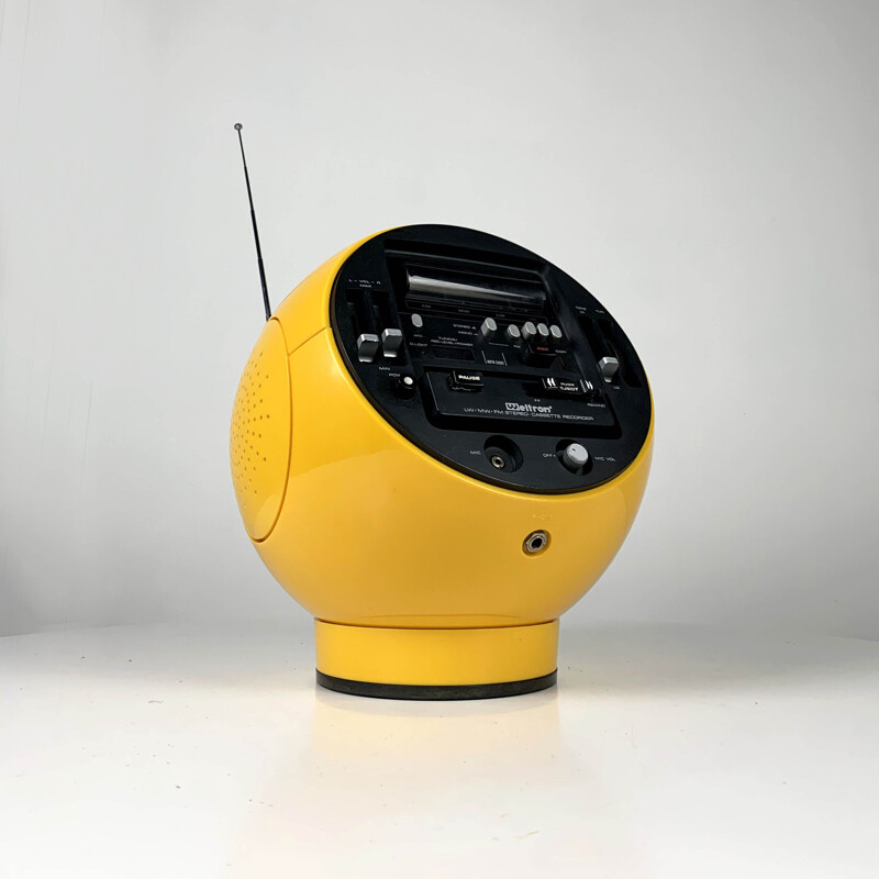 Vintage Space Ball Radio  Model 2004 from Weltron, 1970s