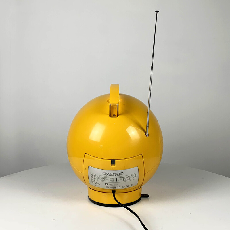 Vintage Space Ball Radio  Model 2004 from Weltron, 1970s