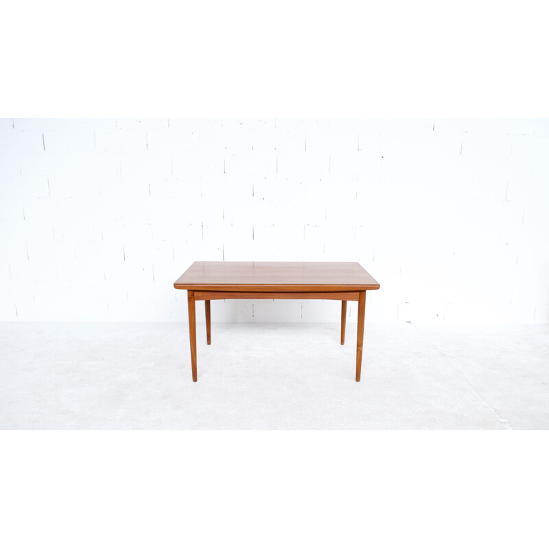 Vintage dining table by Dyrlund Mobelfabrik 1960