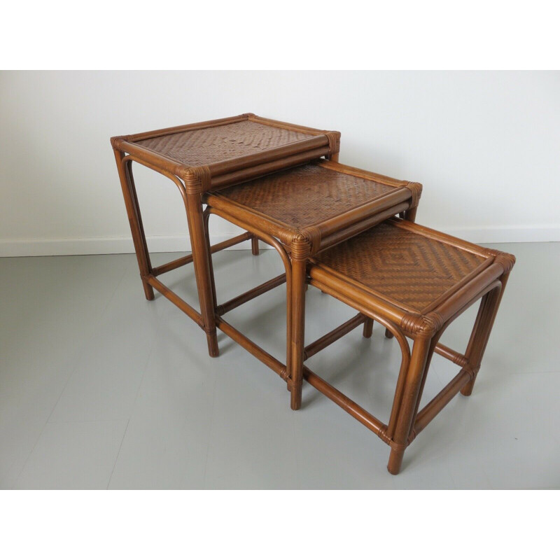 Tables gigognes vintage en rotin et bambou 1970