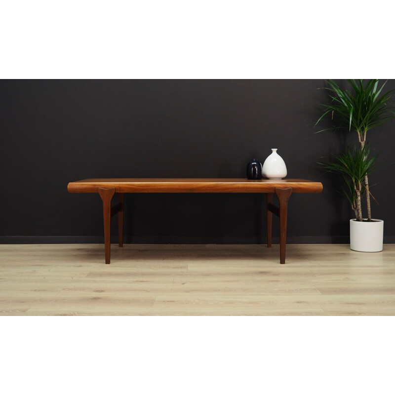 Table basse  vintage Johannes Andersen en teck 1960