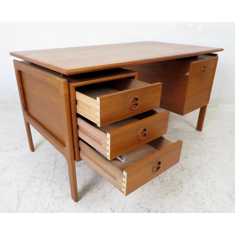 Omann Jun Scandinavian desk in teak, Gunni OMANN - 1950s