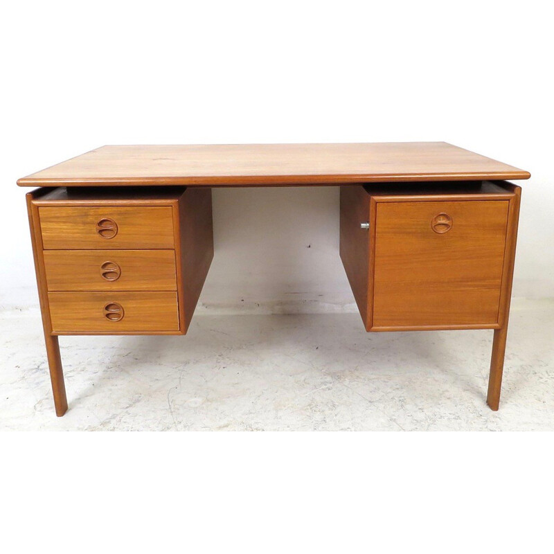 Omann Jun Scandinavian desk in teak, Gunni OMANN - 1950s