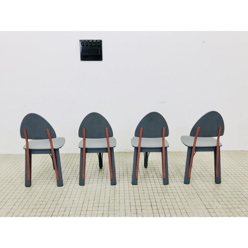 Lot de 4 chaises de salle à manger vintage style memphis par Pozzi  1984
