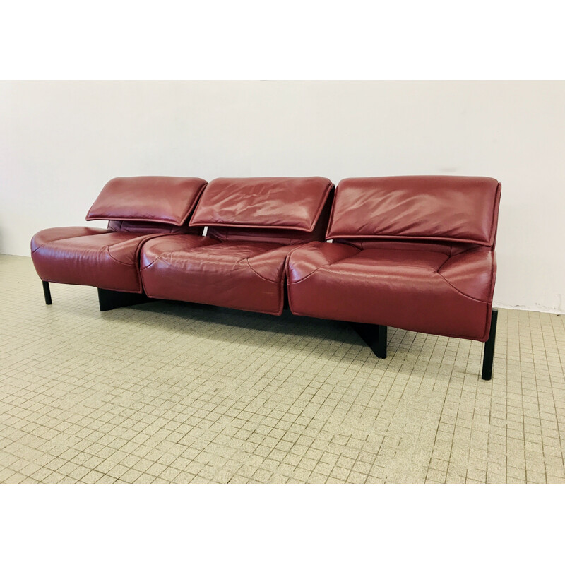 Vintage Cassina Veranda 3seater sofa in Burgundy leather by Vico Magistretti 1983s