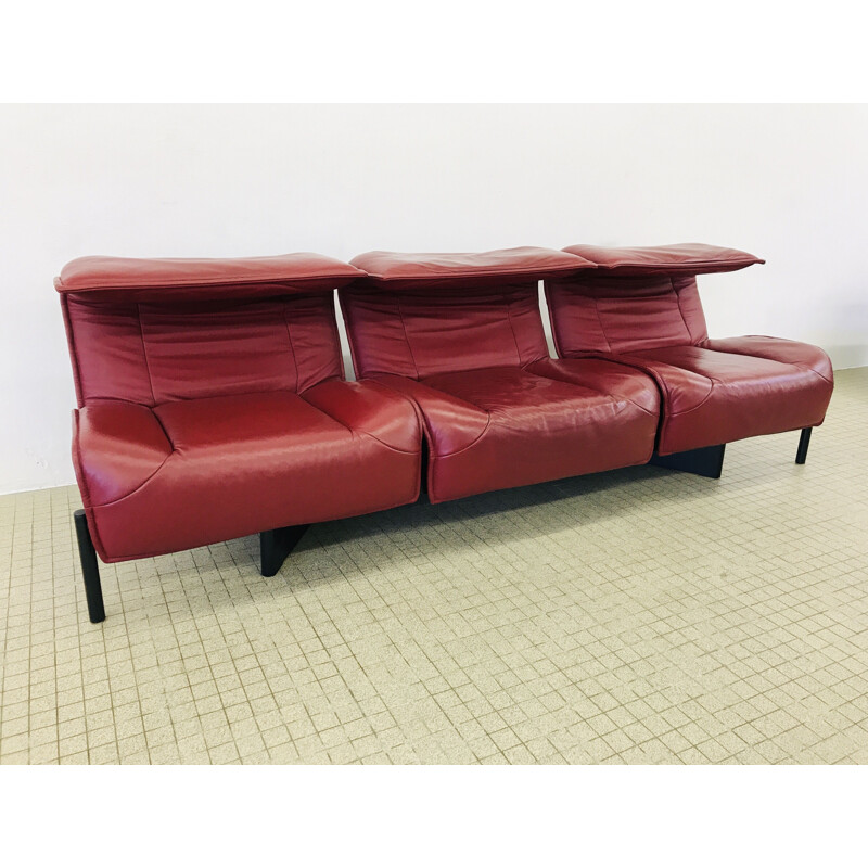 Vintage Cassina Veranda 3seater sofa in Burgundy leather by Vico Magistretti 1983s