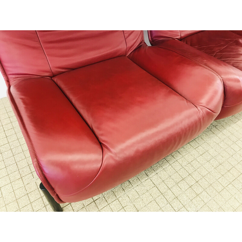 Vintage Cassina Veranda 3seater sofa in Burgundy leather by Vico Magistretti 1983s