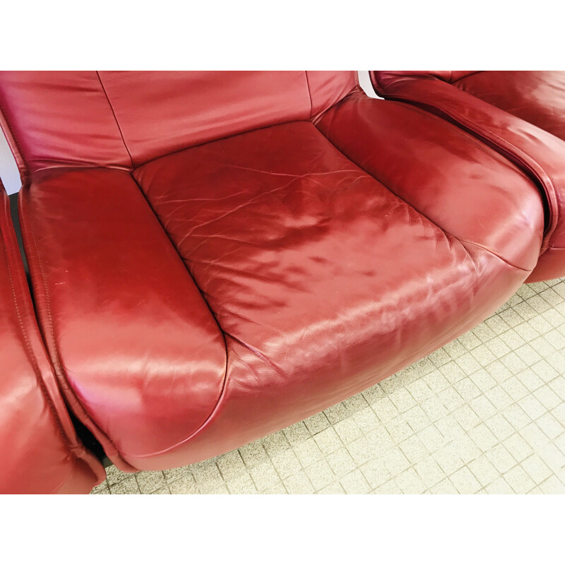 Vintage Cassina Veranda 3seater sofa in Burgundy leather by Vico Magistretti 1983s