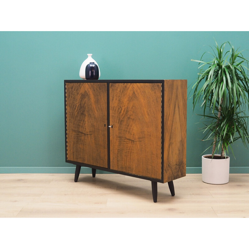 Cabinet vintage en noyer danois 1970