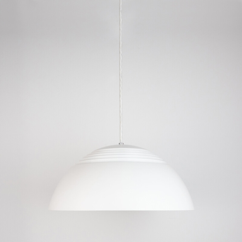 Lampe à suspension danoise vintage d'Arne Jacobsen Louis Poulsen 1960