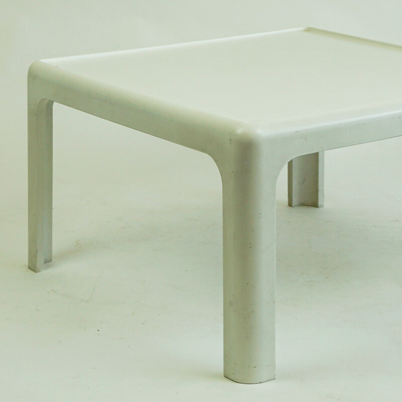 Mesa de centro vintage blanca cuadrada de Peter Ghyzhy para Horn, Alemania 1970