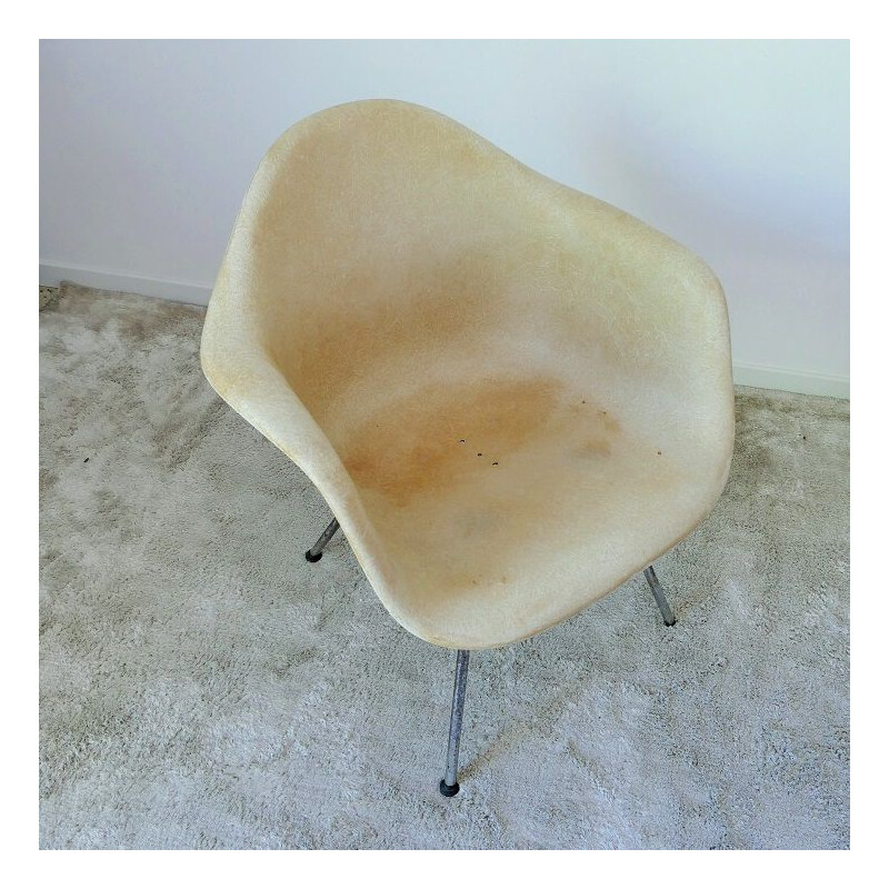 Vintage white armchair "LAH" Charles and Ray Eames 1955