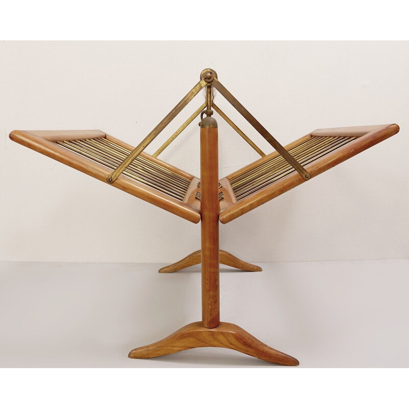 Vintage magazine rack in Wood and Brass by Cesare Lacca, 1950