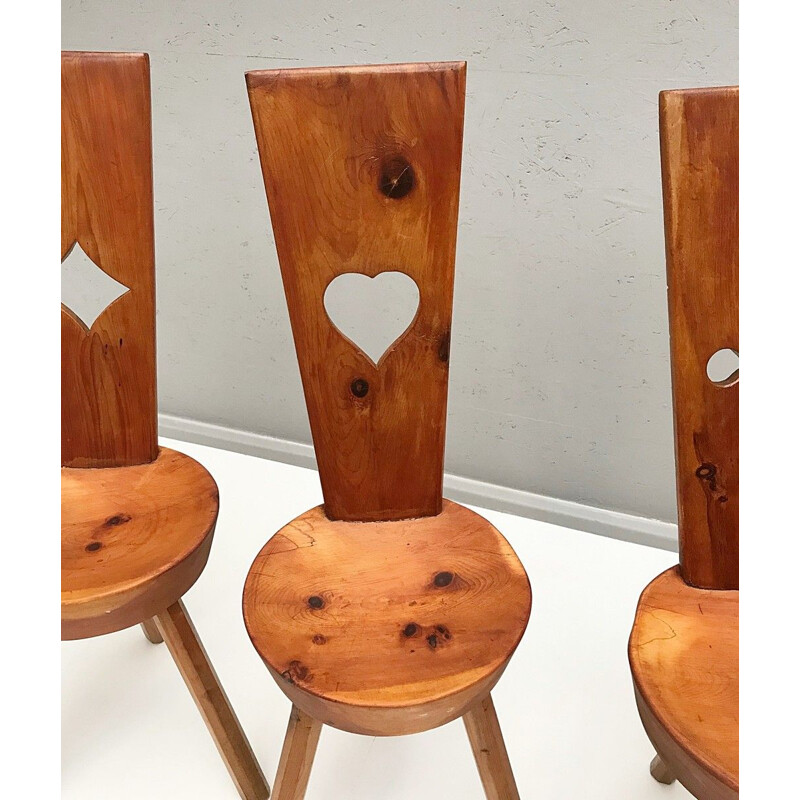 Set of 4 vintage wooden chairs