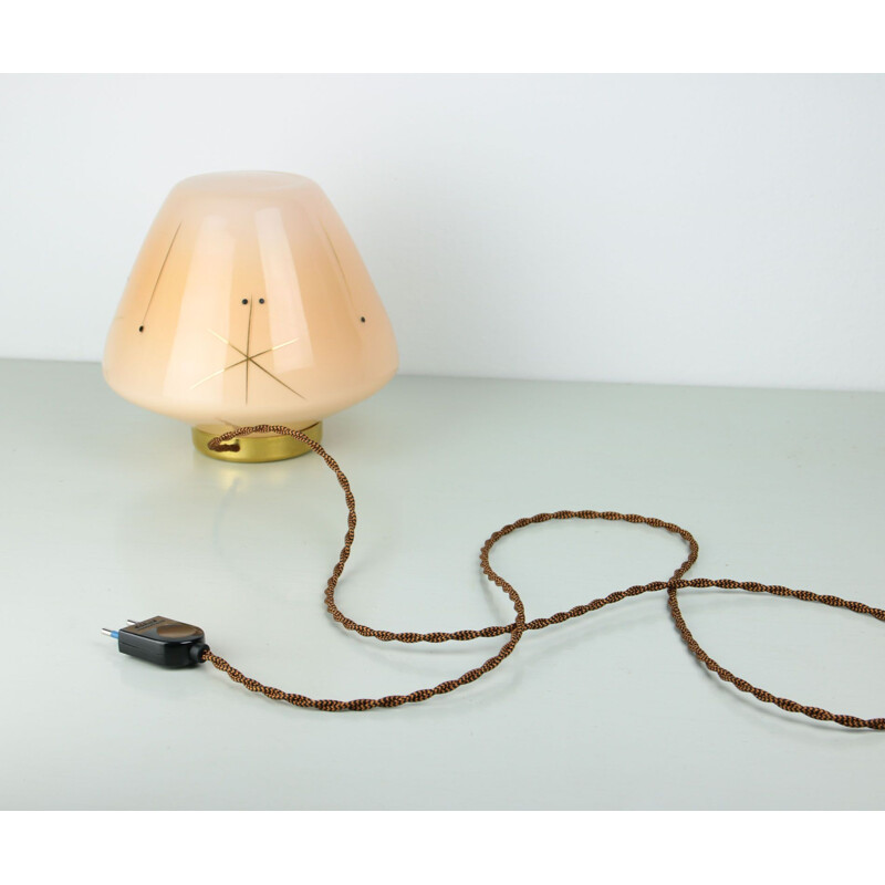 Vintage glazen en koperen tafellamp