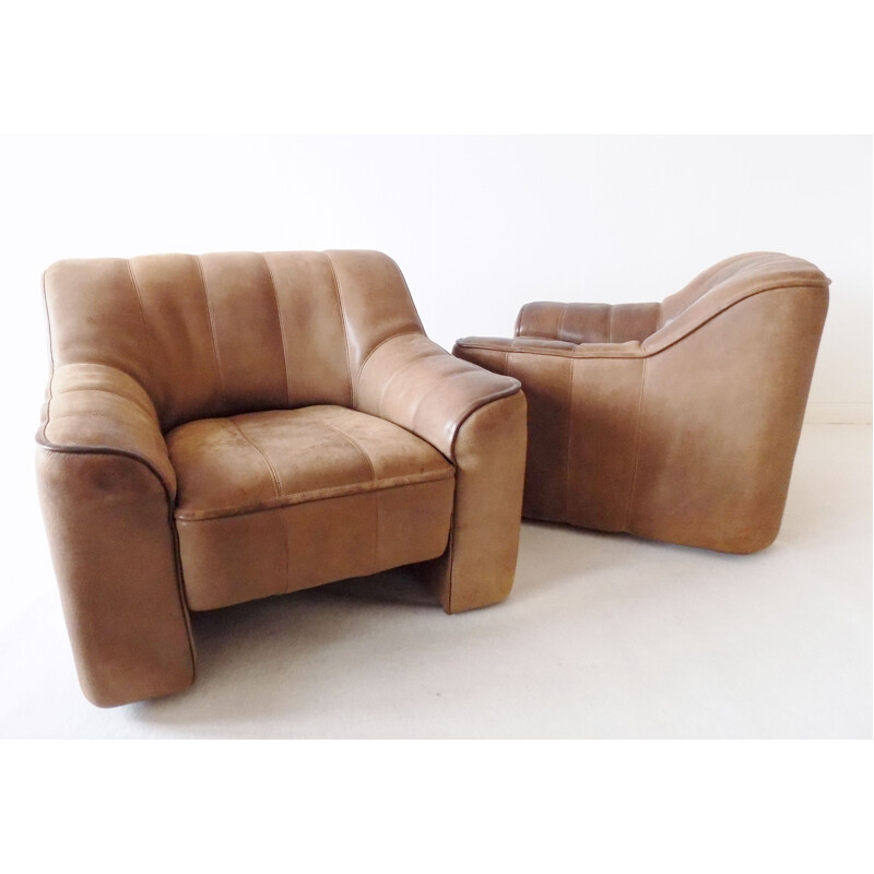 Paire de fauteuils Vintage DS44 en cuir brun De Sede 1965